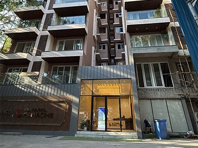 Apartments in Santacruz West